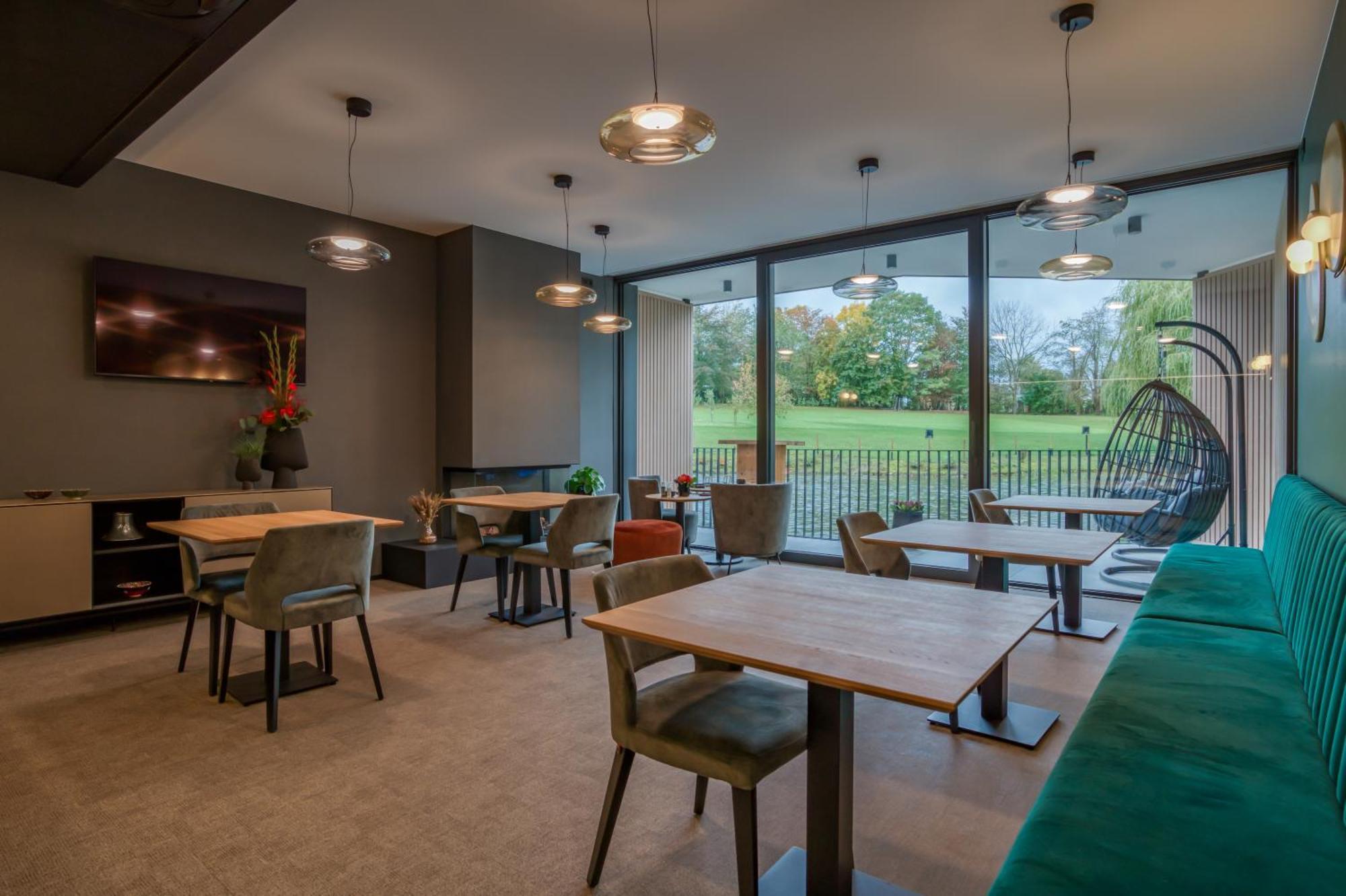 Aux Etangs - Hotel Battice Exteriör bild