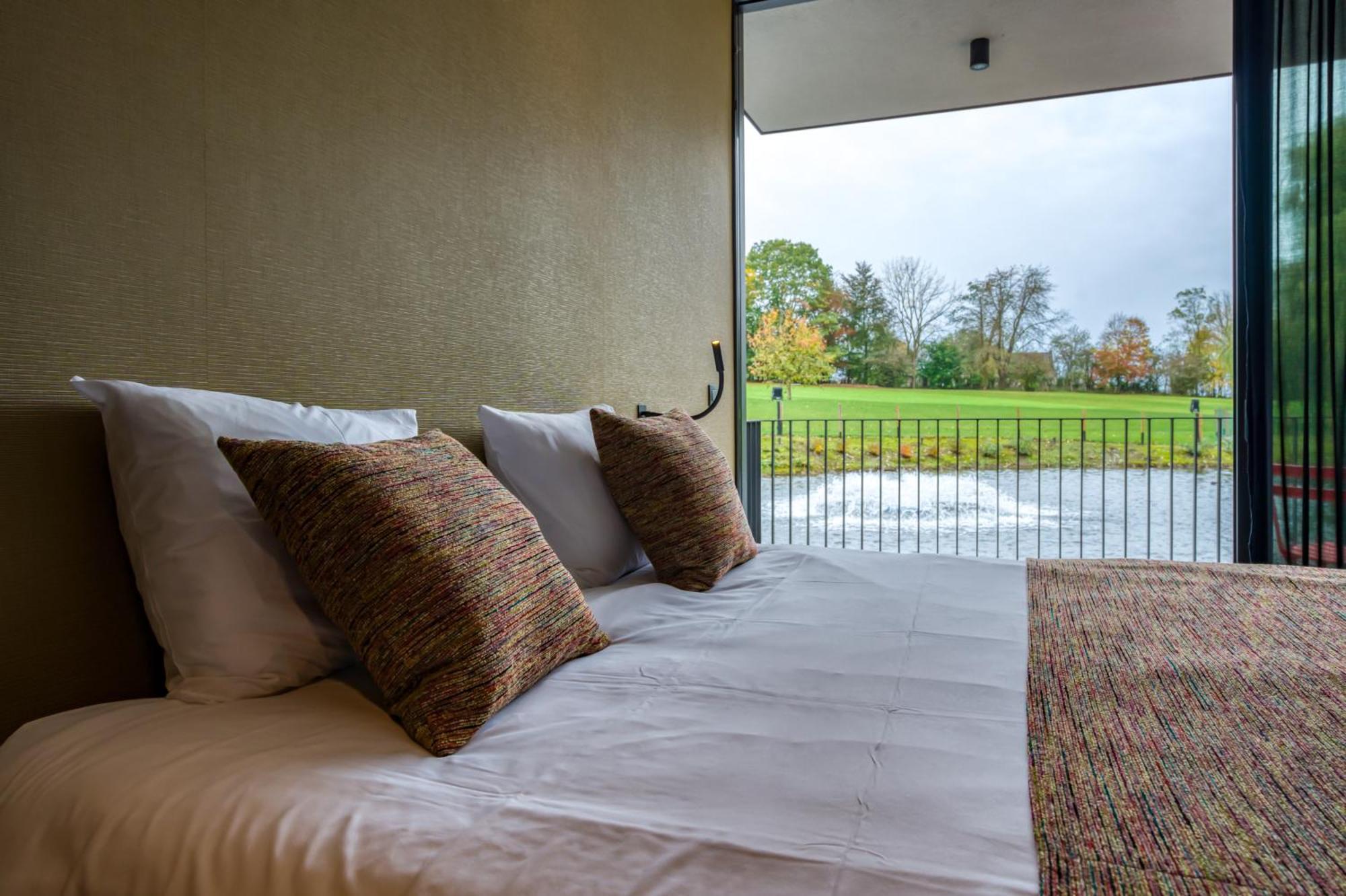 Aux Etangs - Hotel Battice Exteriör bild