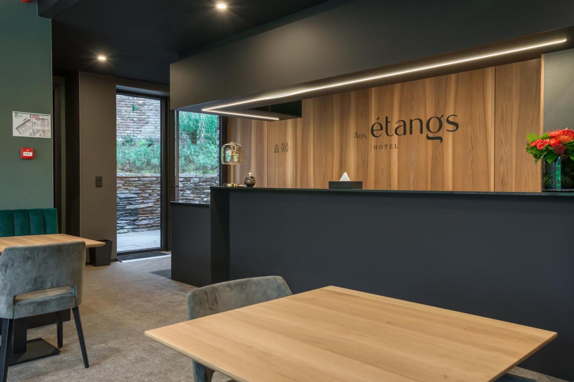 Aux Etangs - Hotel Battice Exteriör bild